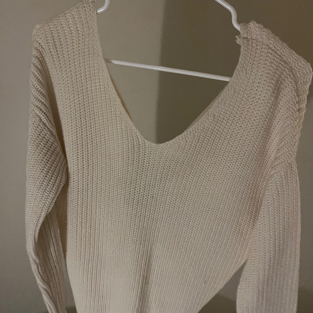 Elegant Cream V-Neck Sweater